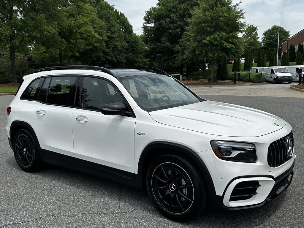 Certified 2025 Mercedes-Benz GLB 35 AMG 4MATIC image 2