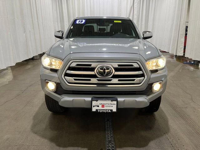 Used 2019 Toyota Tacoma Limited image 9