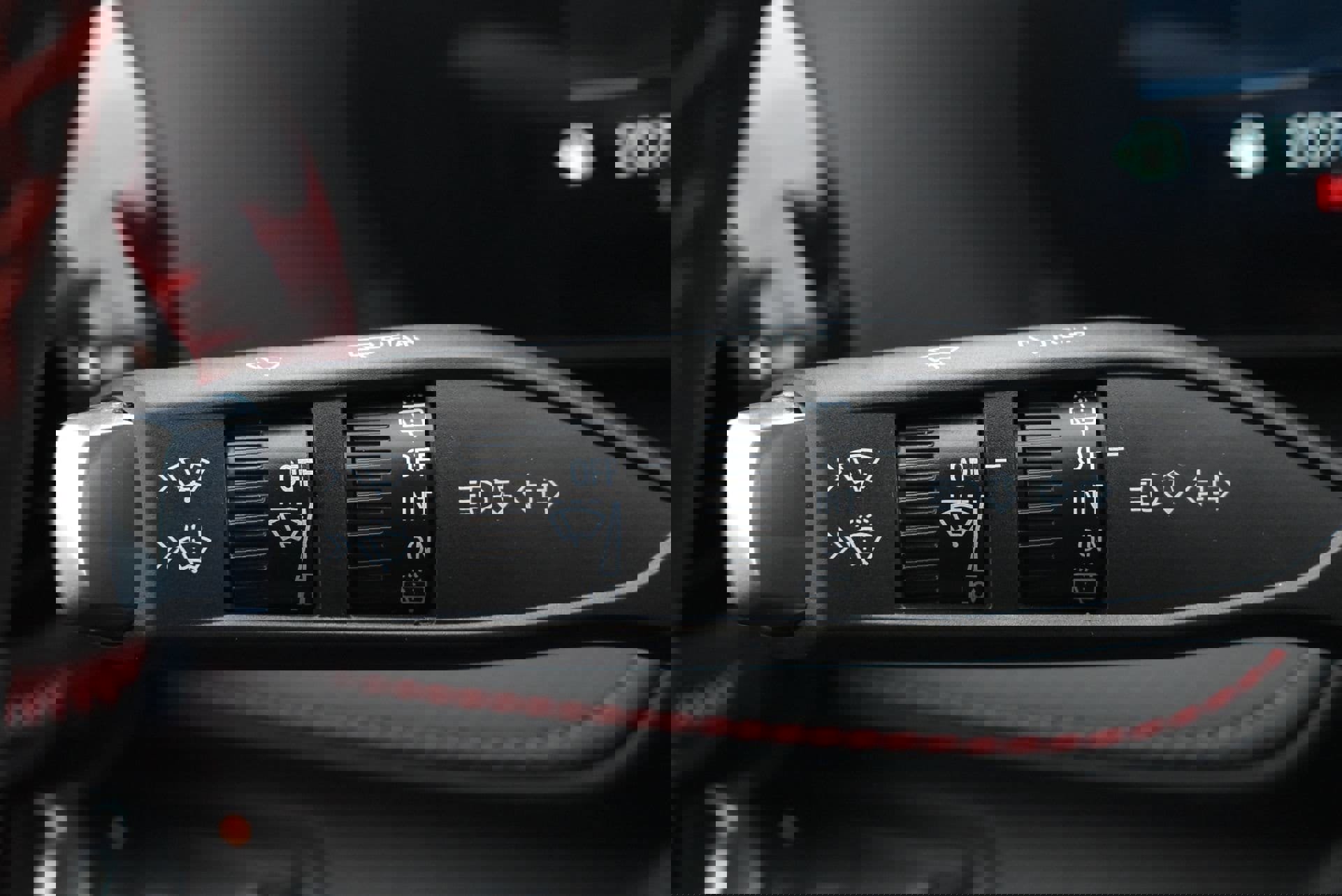 New 2026 Chevrolet Equinox RS w/ LPO, Floor Liner Package image 23