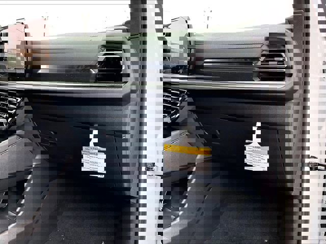 New 2026 Chevrolet Traverse LT w/ Midnight/Sport Edition image 27