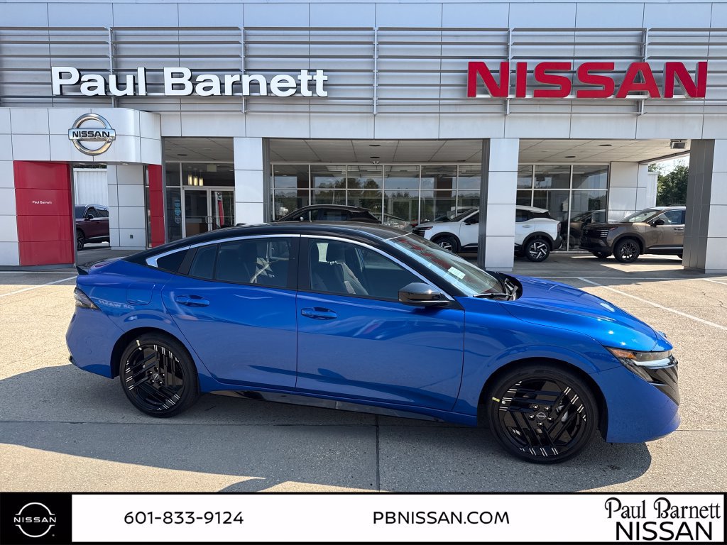 New 2027 Nissan Sentra SR w/ Floor Mat Package