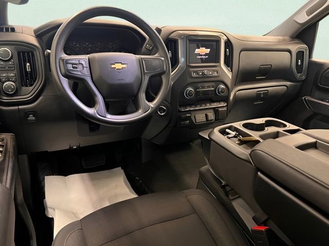 Used 2025 Chevrolet Silverado 2500 Custom w/ Custom Value Package AWD/4WD image 16
