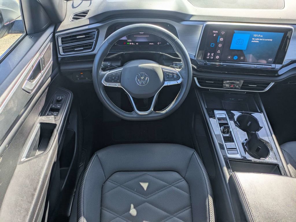 Used 2024 Volkswagen Atlas Cross Sport SE image 17