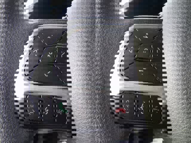 Used 2023 Jeep Renegade Latitude image 12