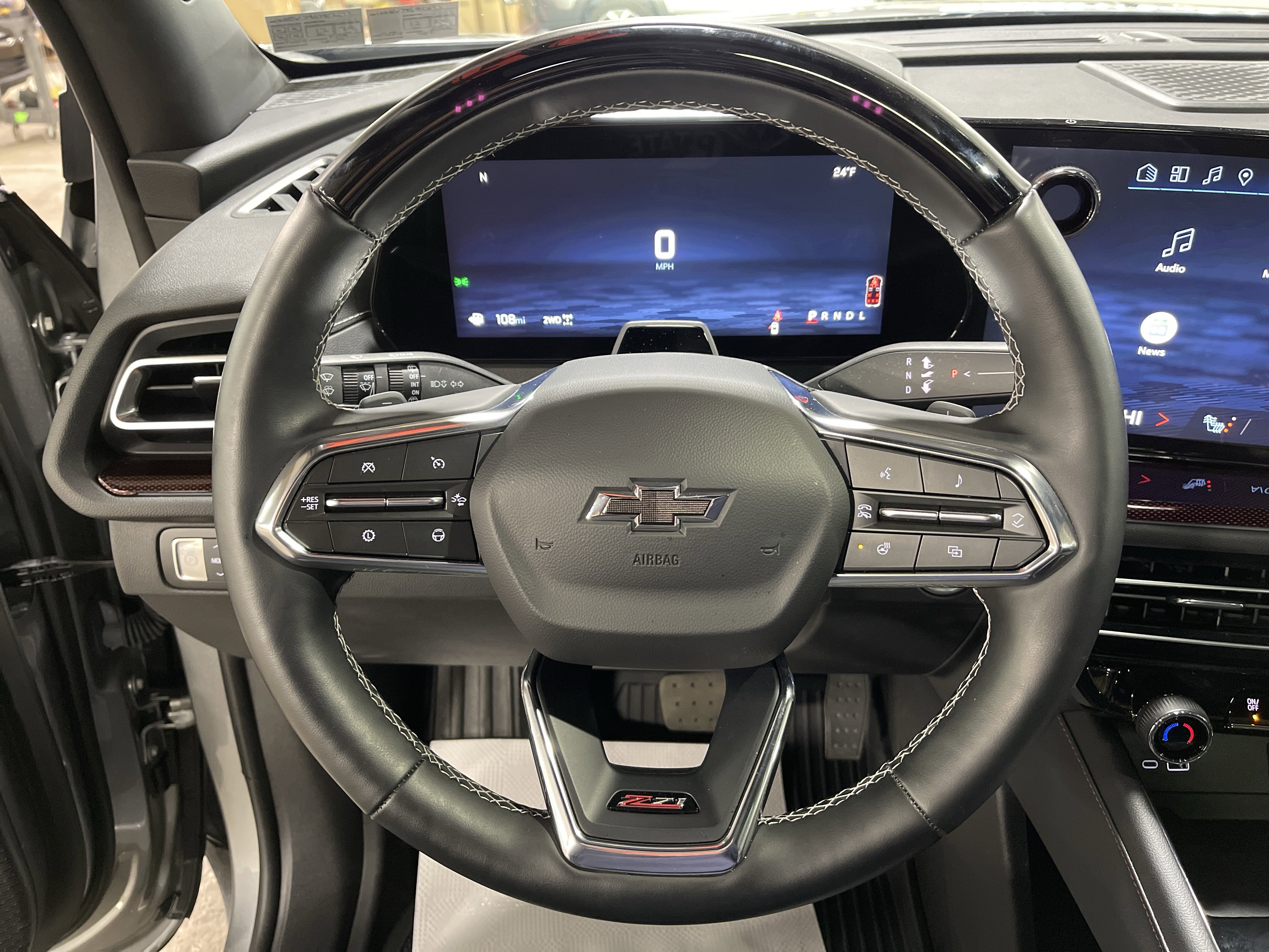 Used 2025 Chevrolet Traverse Z71 w/ Enhanced Driving Package image 19