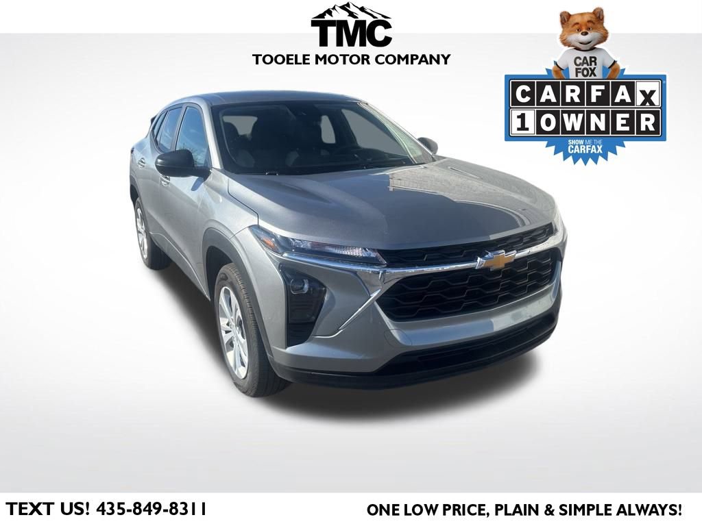Used 2025 Chevrolet Trax LS