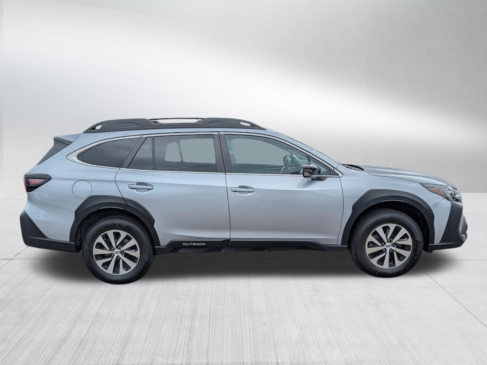 Used 2023 Subaru Outback Premium AWD/4WD image 8