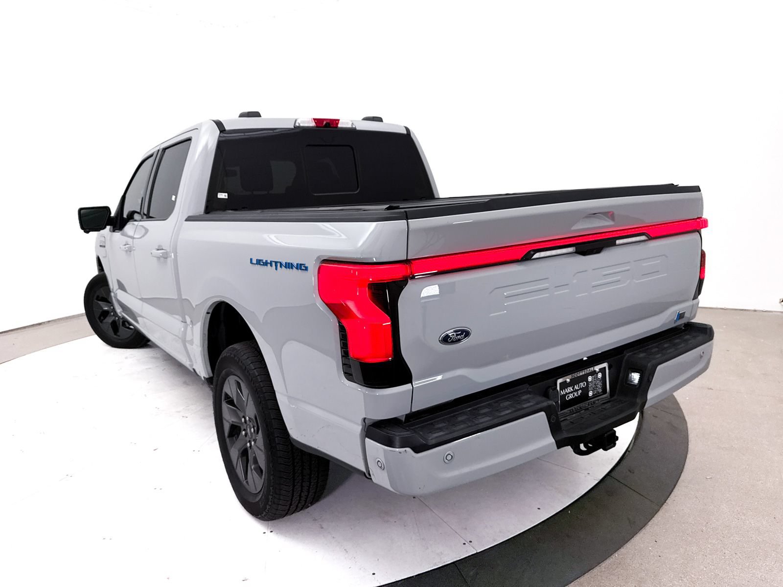 Used 2023 Ford F150 Lightning Lariat w/ Equipment Group 511A High AWD/4WD image 9