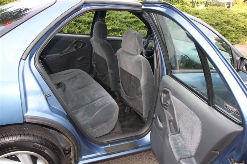 Used 1997 Chevrolet Cavalier LS w/ Preferred Equipment Group 1 FWD image 6
