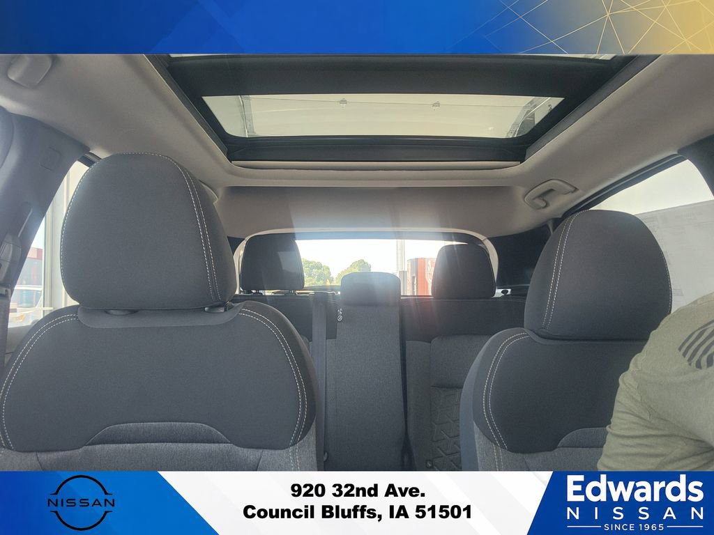 New 2025 Nissan Kicks SV AWD/4WD image 33