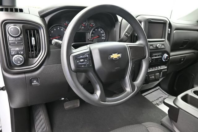 Used 2024 Chevrolet Silverado 2500 Custom w/ Custom Convenience Package AWD/4WD image 23