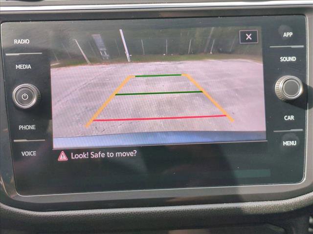 Used 2022 Volkswagen Tiguan SE image 14