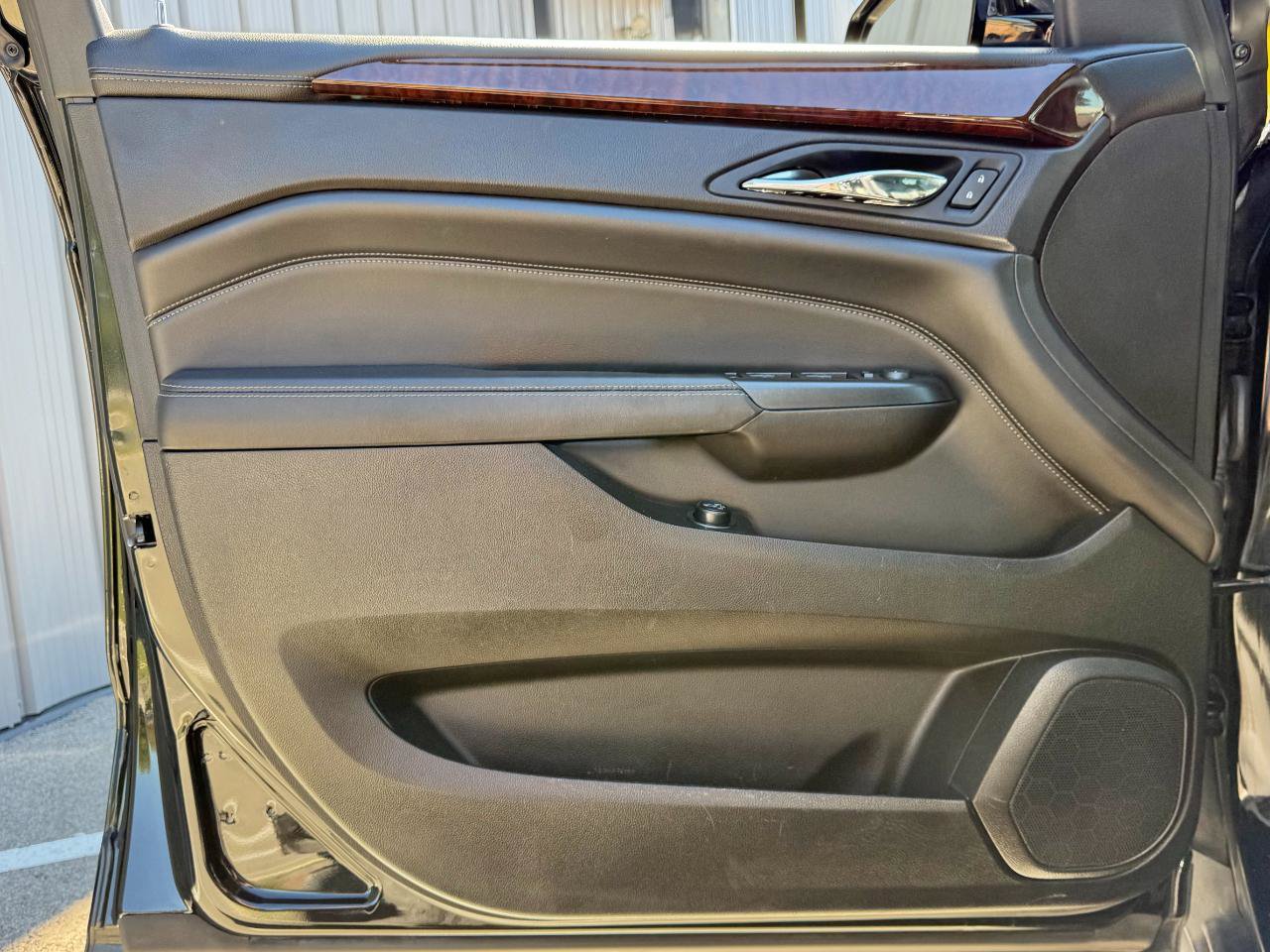 Used 2014 Cadillac SRX Luxury FWD image 21
