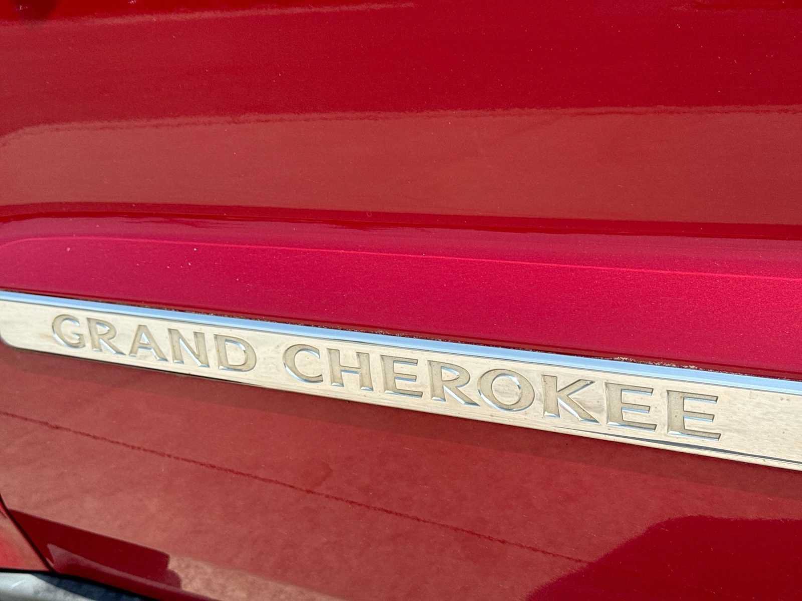 Used 2011 Jeep Grand Cherokee Limited AWD/4WD image 12