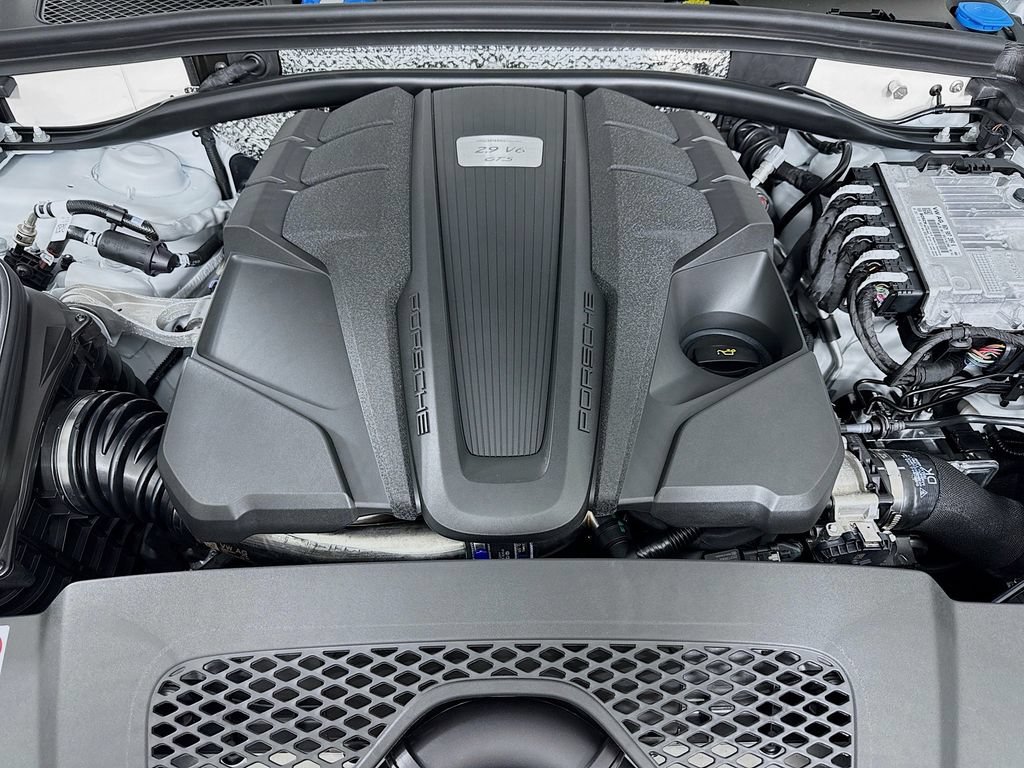 New 2026 Porsche Macan GTS AWD/4WD image 36
