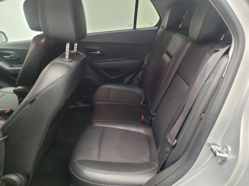 Used 2016 Chevrolet Trax LT w/ LT Convenience Package FWD image 18