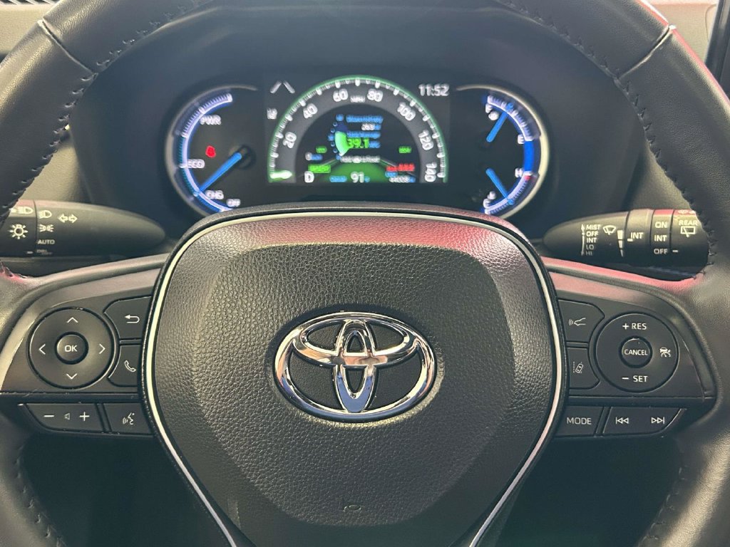 Used 2025 Toyota RAV4 XSE AWD/4WD image 28
