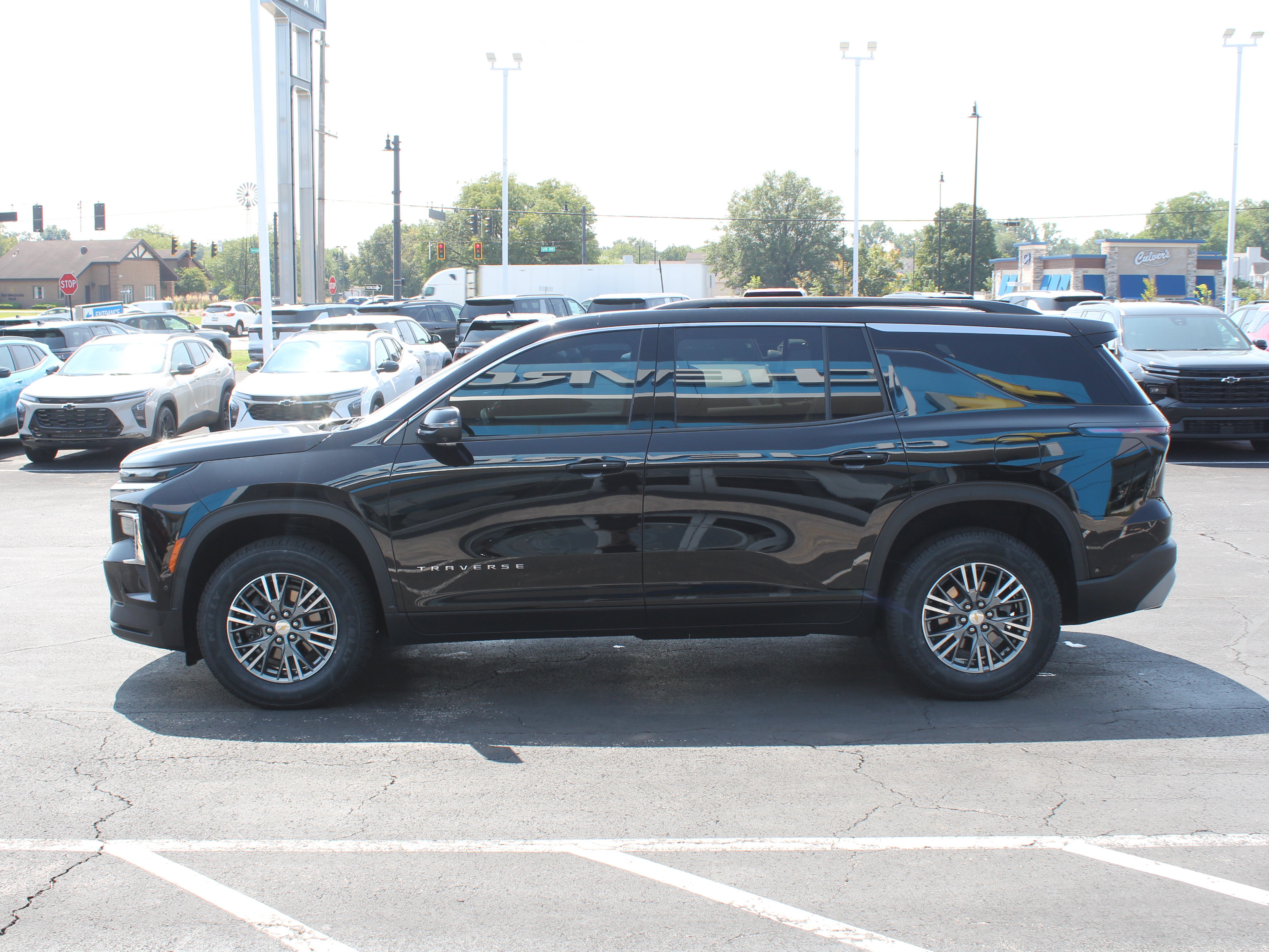 Certified 2024 Chevrolet Traverse LT w/ Enhanced Driving Package AWD/4WD image 10
