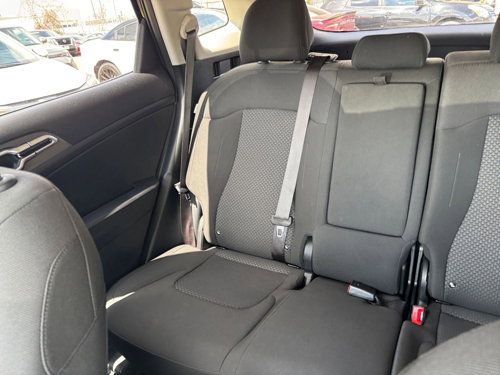 Used 2025 Kia Sportage LX image 38