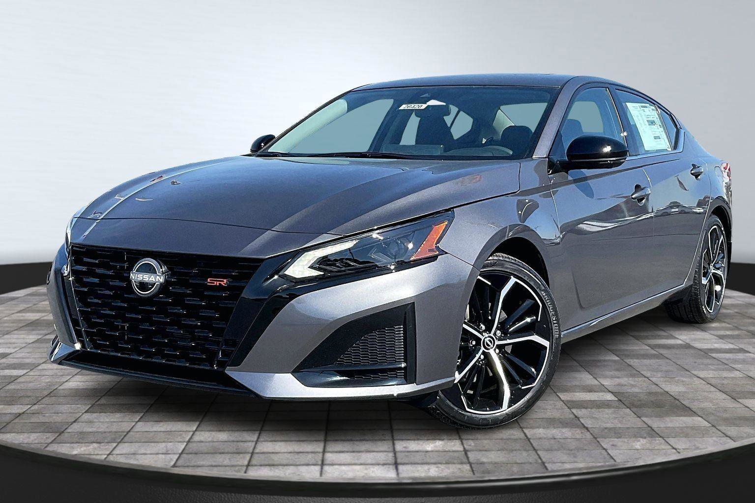 New 2026 Nissan Altima 2.5 SR image 2