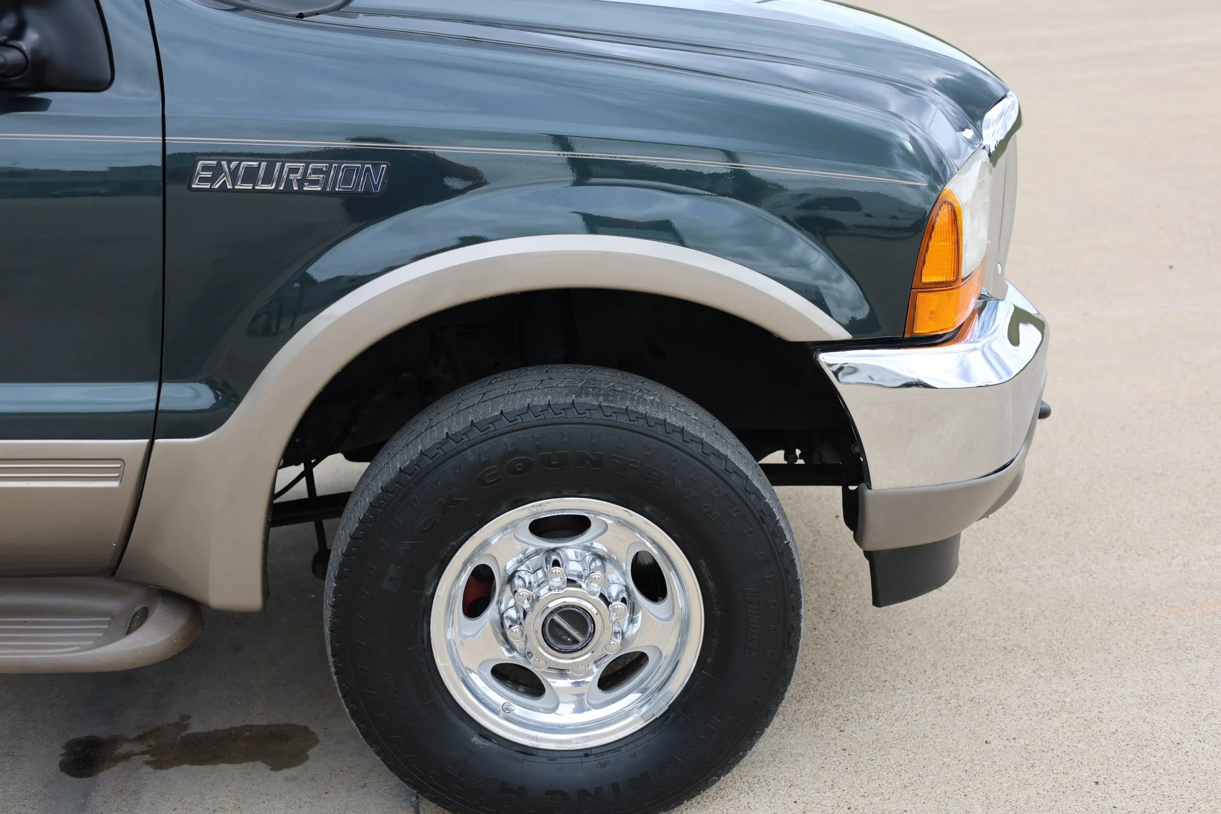 Used 2000 Ford Excursion Limited image 18