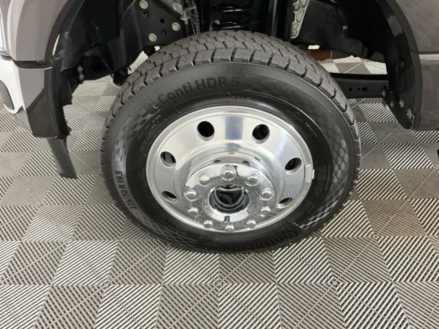 Certified 2025 Ford F450 King Ranch w/ Chrome Package AWD/4WD image 34