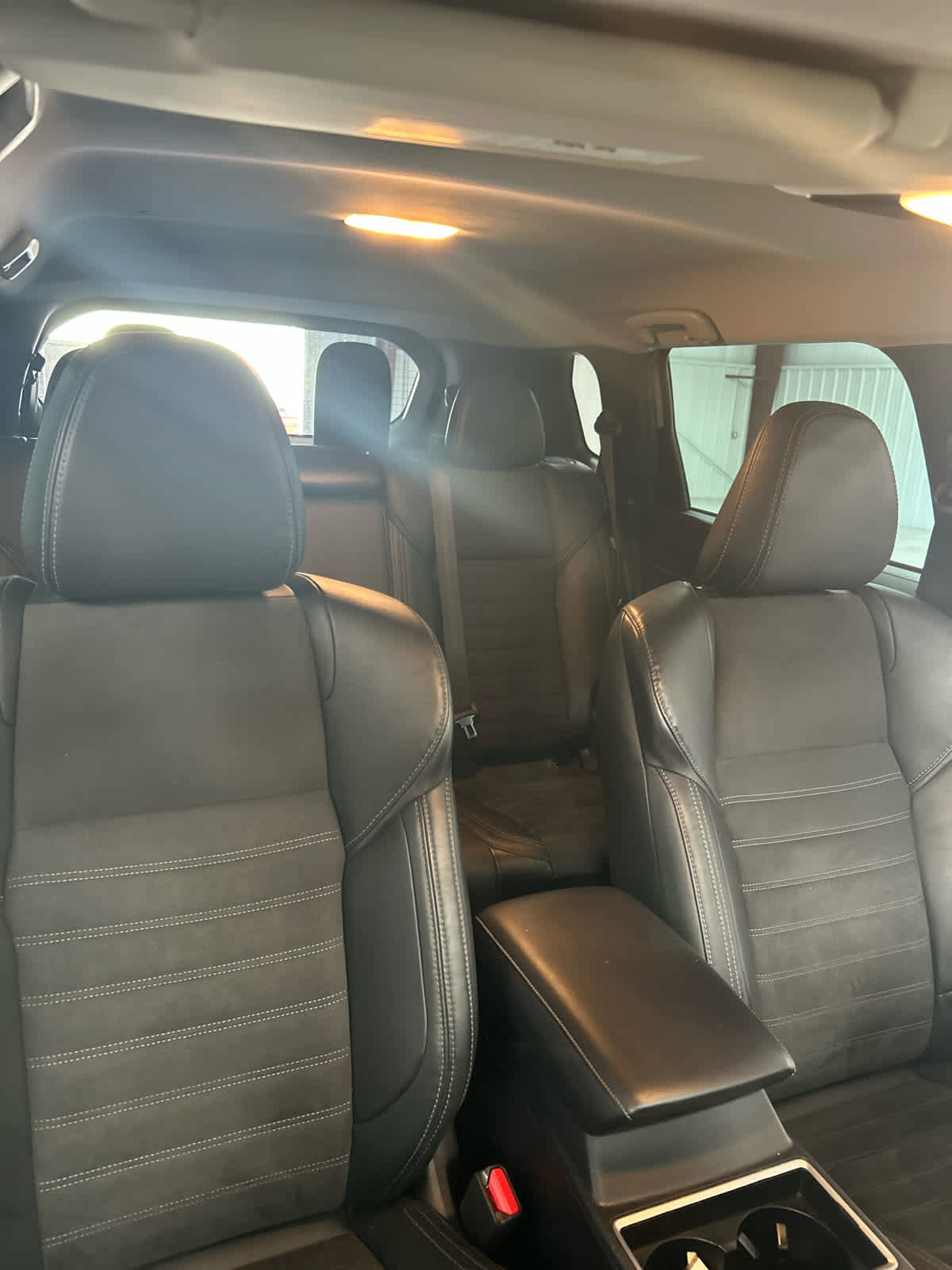 Used 2023 Mitsubishi Outlander SE image 30