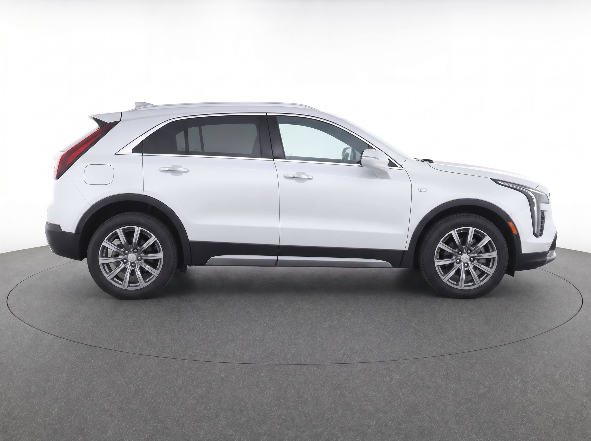 Certified 2023 Cadillac XT4 Premium Luxury FWD image 8