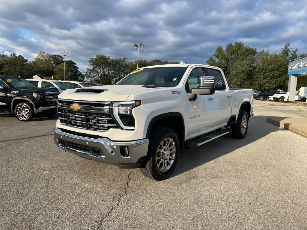 New 2026 Chevrolet Silverado 2500 LTZ w/ LTZ Premium Package image 3