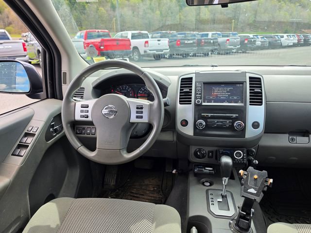 Used 2021 Nissan Frontier SV w/ SV Utility Package AWD/4WD image 13