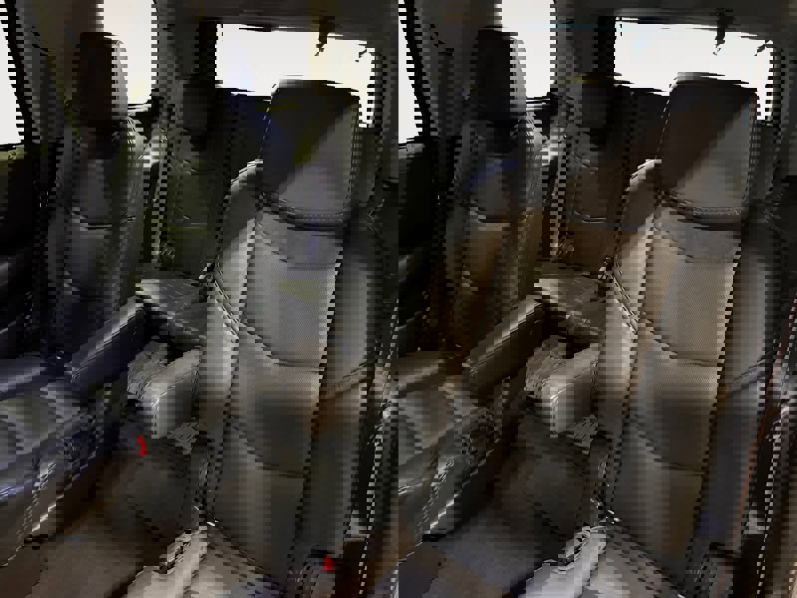 Used 2017 Cadillac Escalade Luxury image 14