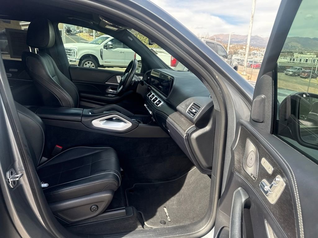 Used 2022 Mercedes-Benz GLS 450 4MATIC image 28