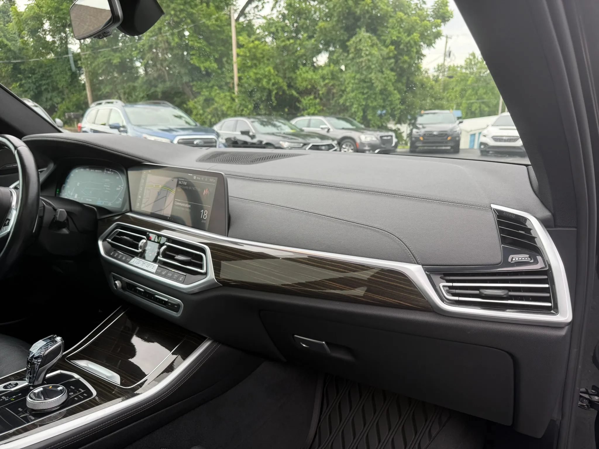 Used 2023 BMW X5 M50i w/ Executive Package AWD/4WD image 15