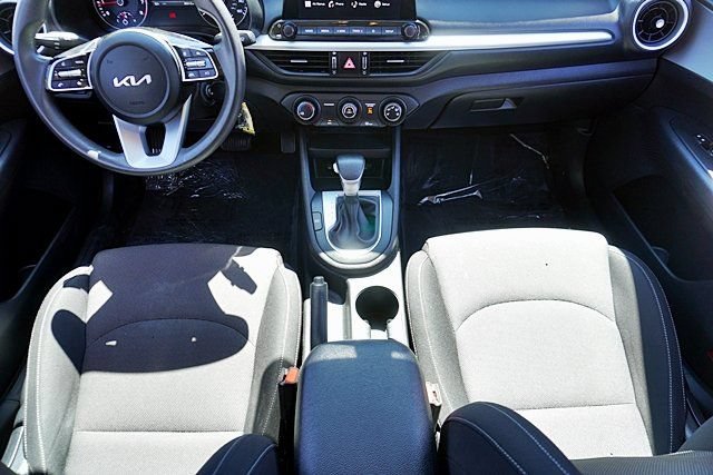 Used 2024 Kia Forte LXS FWD image 27