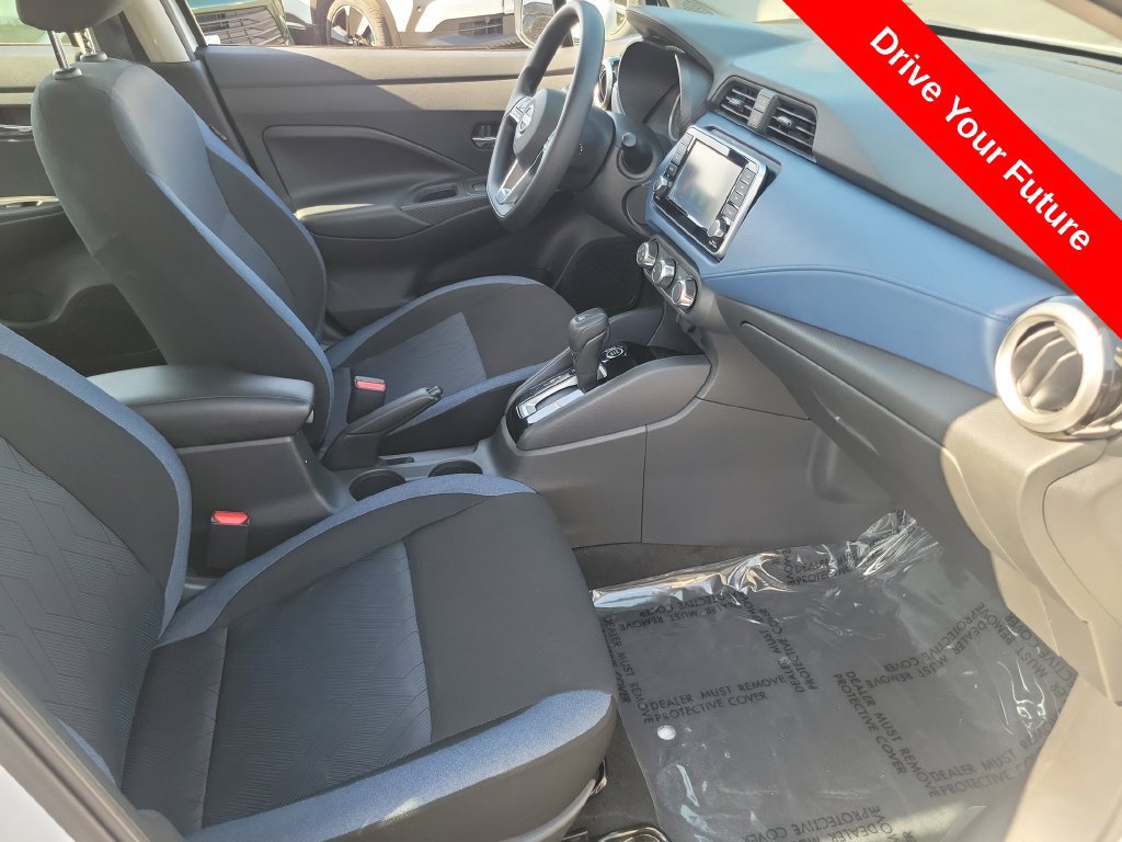 Used 2025 Nissan Versa SV w/ Trunk Package FWD image 18