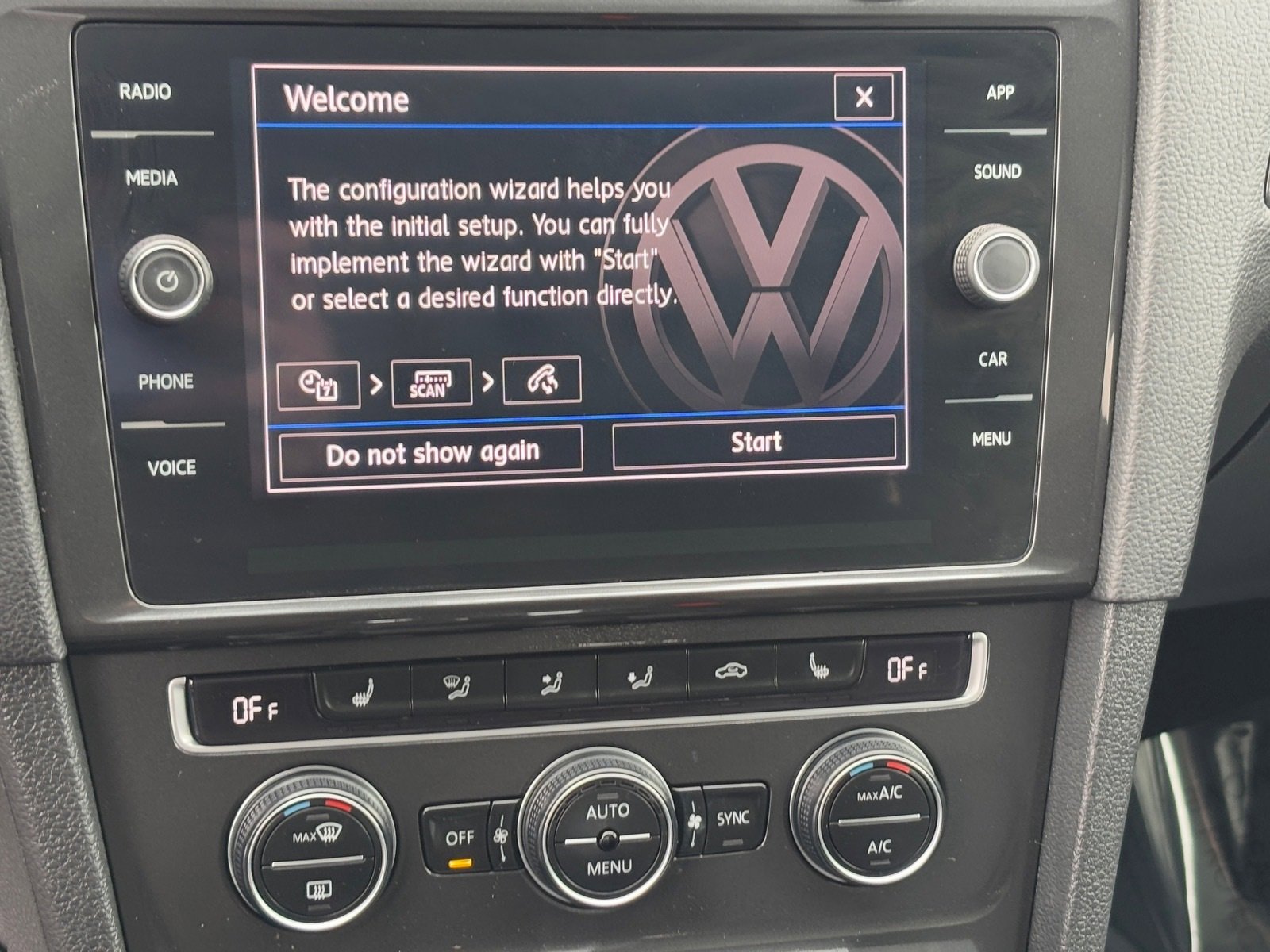 Used 2019 Volkswagen Golf S image 24