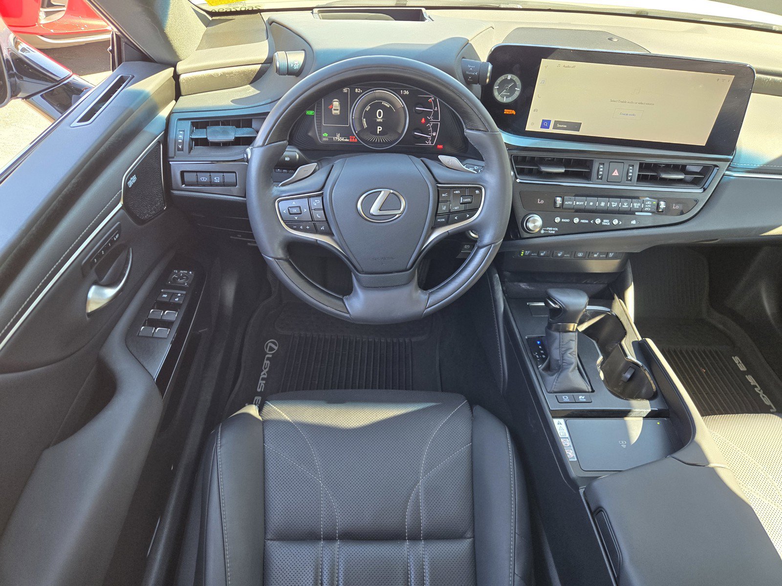 Certified 2024 Lexus ES 300h w/ Accessory Package (Z2) FWD image 13