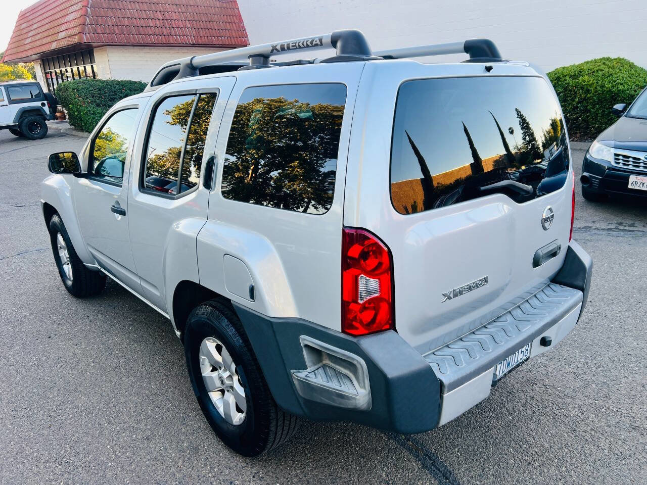 Used 2012 Nissan Xterra X RWD image 4