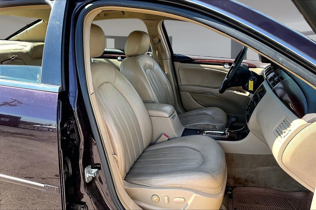 Used 2008 Buick Lucerne CXL w/ Driver Confidence Package FWD image 7