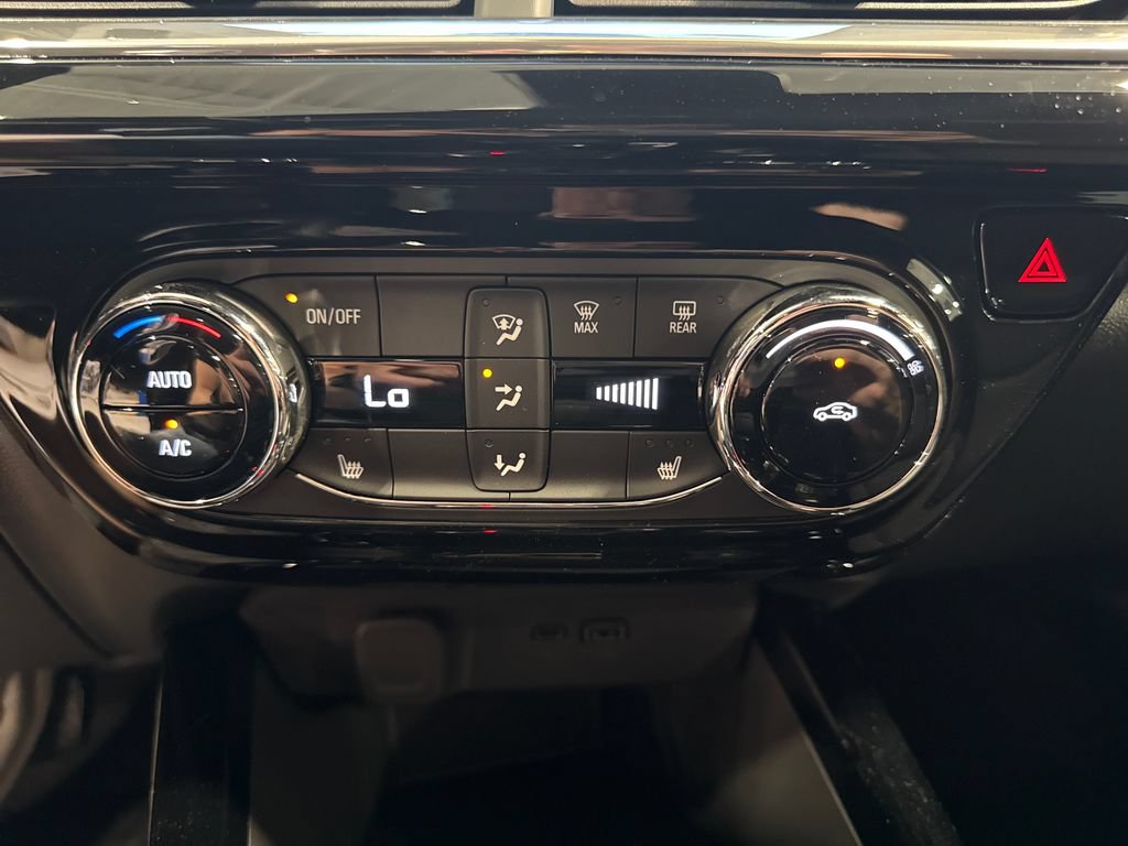 New 2026 Chevrolet Trax RS w/ Driver Confidence Package FWD image 16