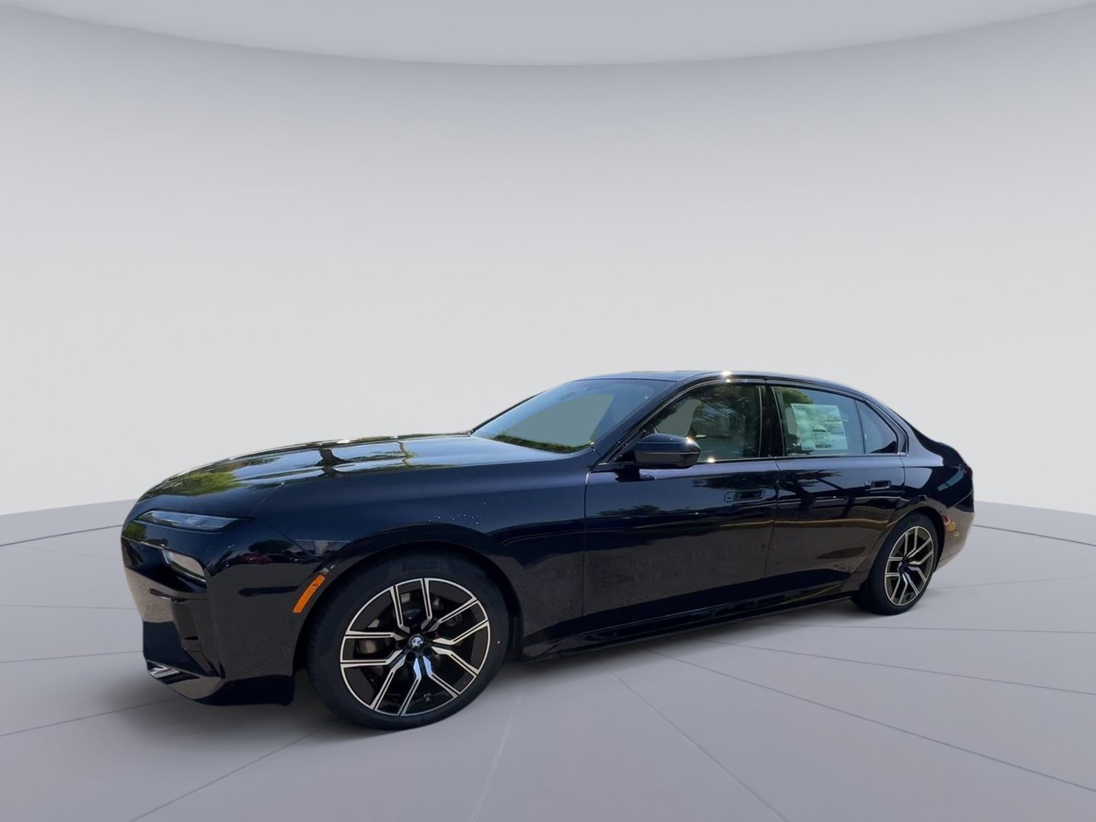 New 2025 BMW i7 eDrive50 w/ Executive Package RWD image 3
