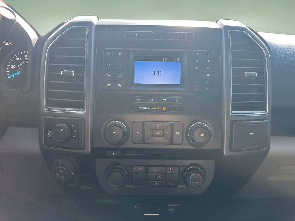 Used 2018 Ford F150 XLT w/ XTR Package image 33