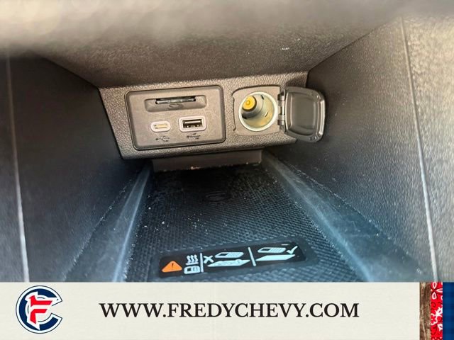 Used 2023 Chevrolet Bolt EUV Premier w/ Sun & Sound Package FWD image 15