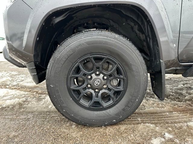 Used 2021 Toyota Tacoma SR5 image 25