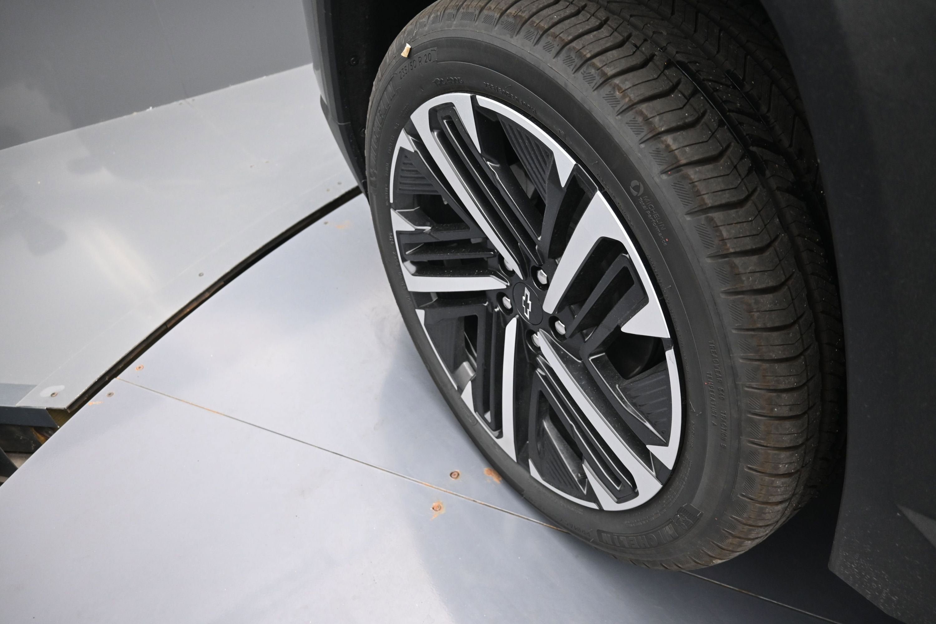 New 2026 Chevrolet Equinox RS w/ Safety and Technology Package AWD/4WD image 33