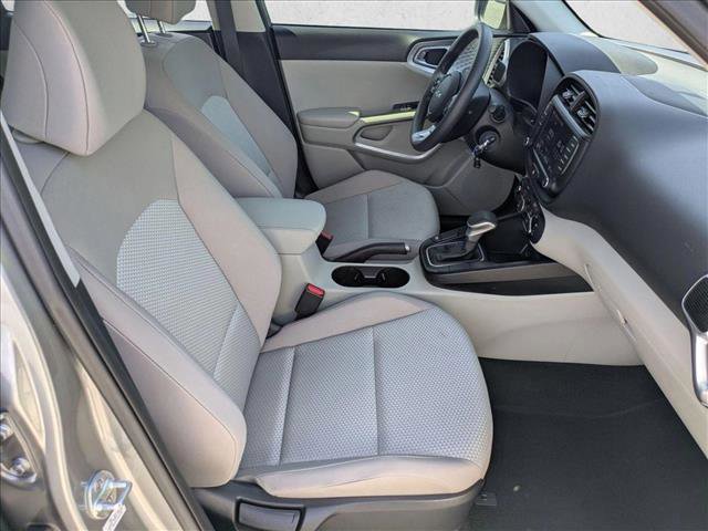 Used 2022 Kia Soul LX FWD image 18