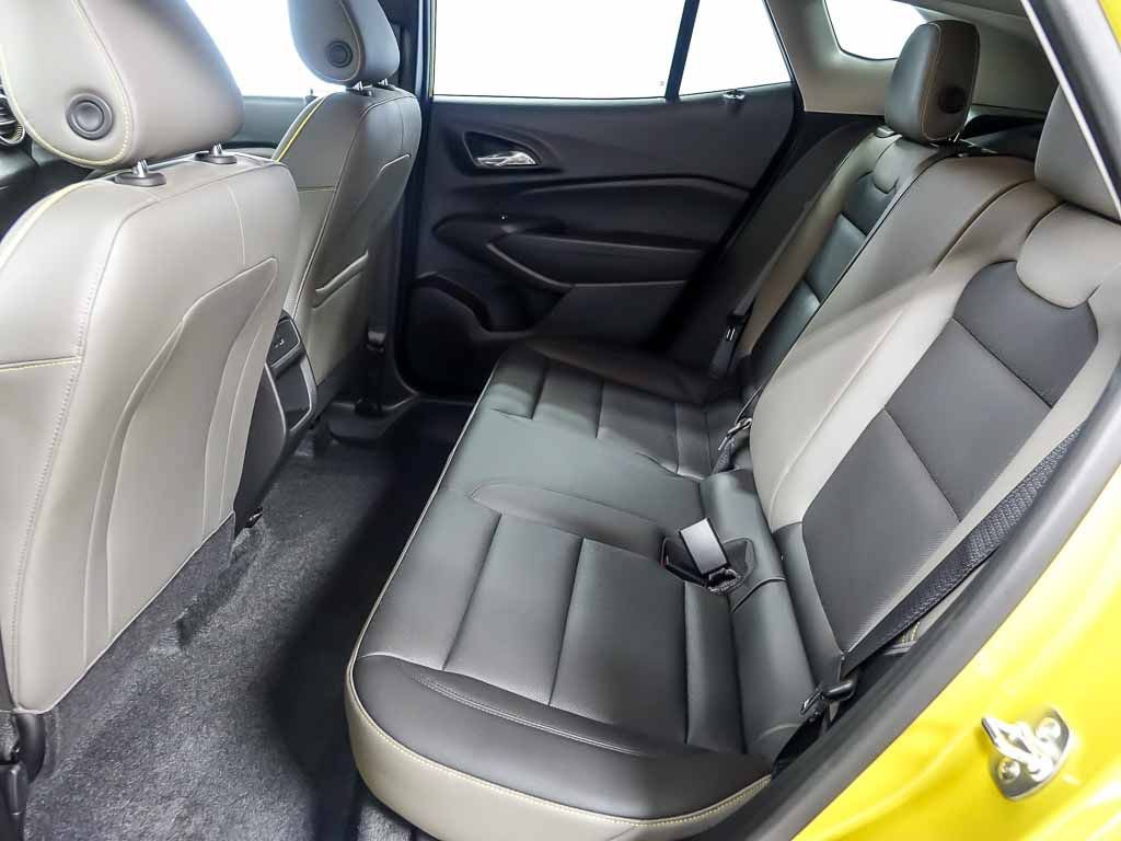 Used 2024 Chevrolet Trax ACTIV w/ Driver Confidence Package FWD image 11