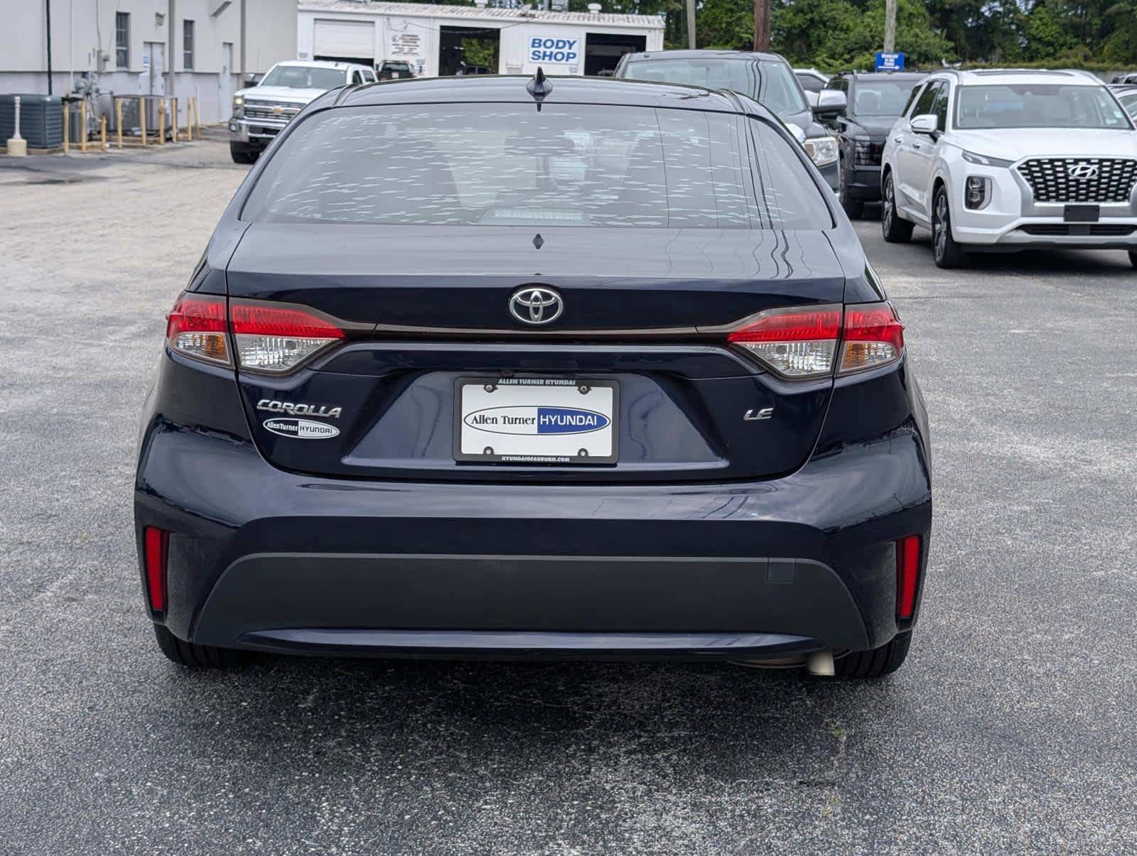 Used 2021 Toyota Corolla LE FWD image 8