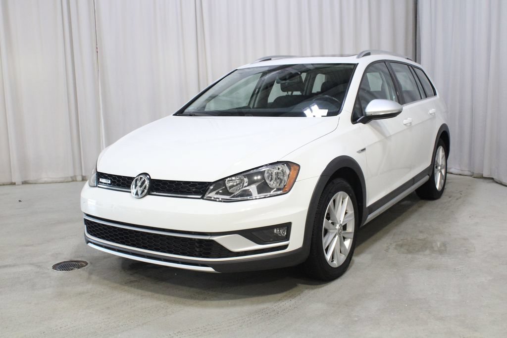 Used 2017 Volkswagen Golf Alltrack SE AWD/4WD image 35