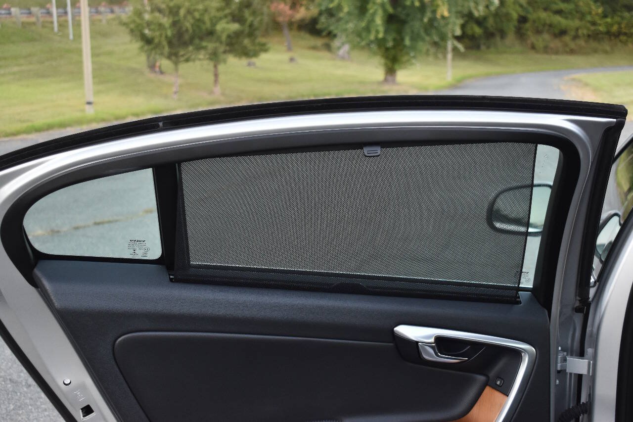 Used 2016 Volvo S60 T5 Inscription Platinum FWD image 12